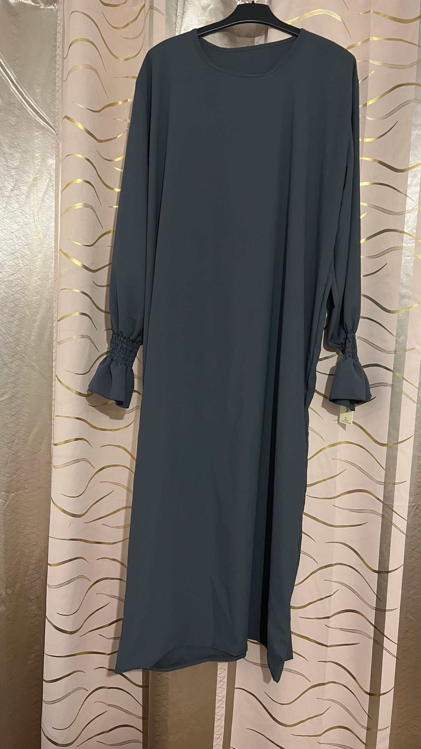 Tulip sleeve abaya